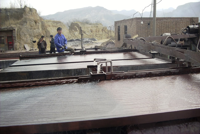 河南豫暉搖床選礦設(shè)備生產(chǎn)現(xiàn)場(chǎng)圖