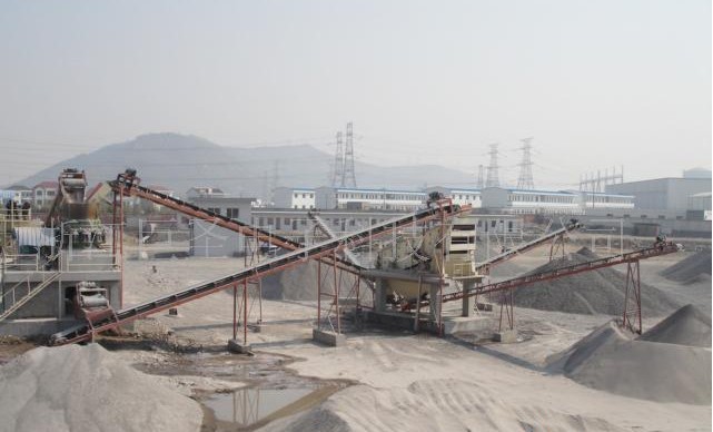 河南豫暉皮帶輸送機工作現(xiàn)場